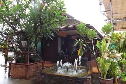 お店の外観